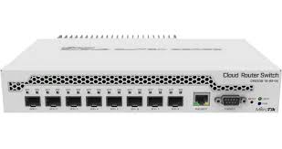 Router de escritorio Mikrotik con un puerto Gigabit Ethernet y ocho puertos SFP + 10 Gbps